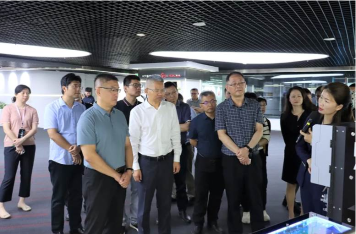 教育部职业教育主任莅临紫光股份旗下新华三集团北京创新体验中心